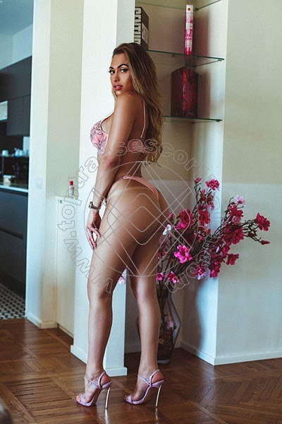 Foto 186 di Nina La Vera Dea transexescort Ginevra
