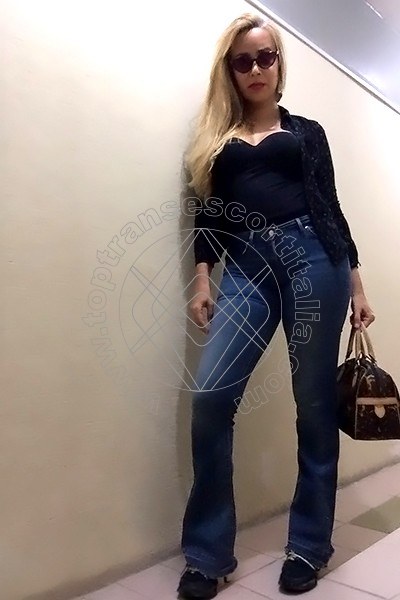 Foto 4 di Jenny Lopez transexescort Busto arsizio