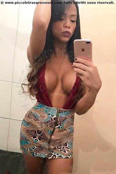 Foto selfie 2 di Flavia Ozores transexescort Parigi