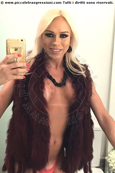 Foto selfie 1 di Shakira Voguel Pornostar transexescort Marbella