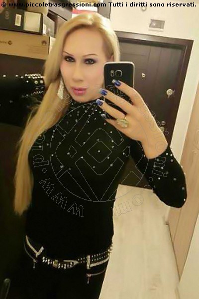 Foto selfie 6 di Laura Alexandratou transexescort Sofia