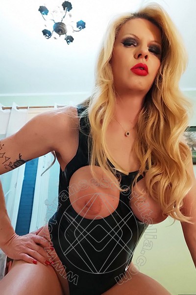 Foto selfie 6 di Chanelly Silvstedt transexescort Rimini