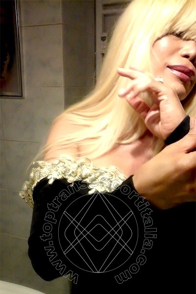 Foto selfie 911 di Nicole Vip Venturiny transexescort Milano