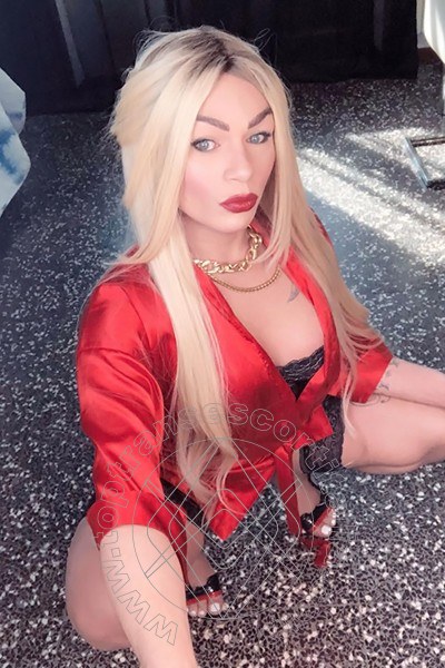Foto selfie 13 di Nicoly transexescort Bruxelles