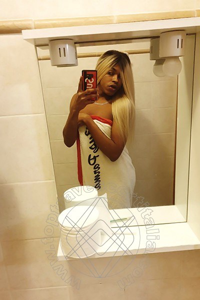 Foto selfie 50 di Livia Marine transexescort Taranto