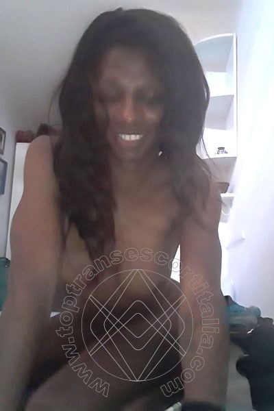Foto selfie 11 di Graicy Ohara Pornostar transexescort Colonnella