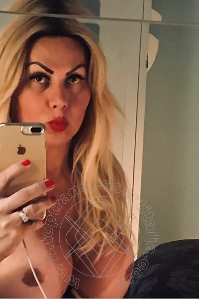 Foto selfie 19 di Bianca Voguel Pornostar transexescort Milano