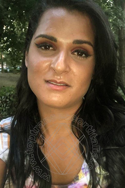 Foto selfie 37 di Yasmin Laura transexescort Settimo Torinese