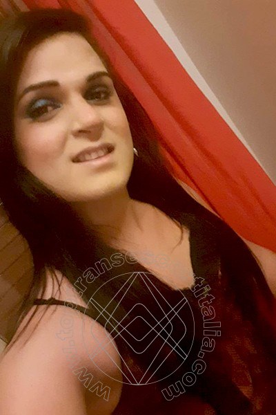 Foto selfie 33 di Yasmin Laura transexescort Settimo Torinese