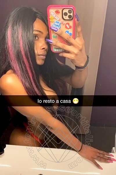 Foto selfie 17 di Adhara transexescort Düsseldorf