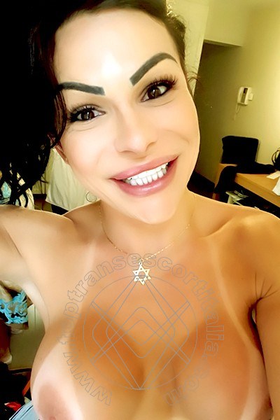 Foto selfie 44 di Thalya Cyclone transexescort Ginevra