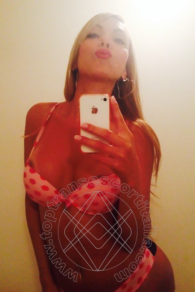 Foto selfie 131 di Hilary Hot transexescort Roma