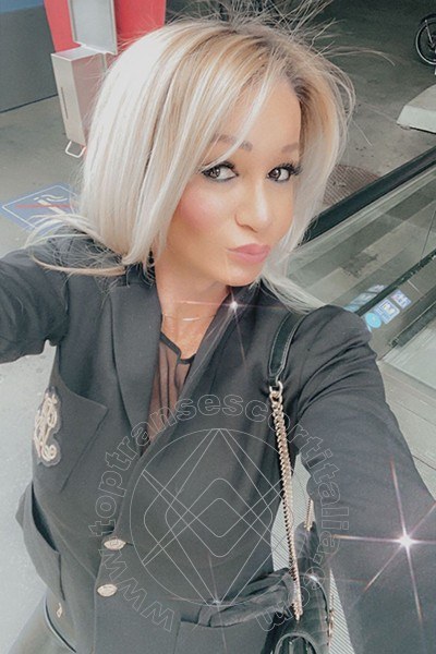 Foto selfie 403 di Pamy La Diva Stellare transexescort Losanna