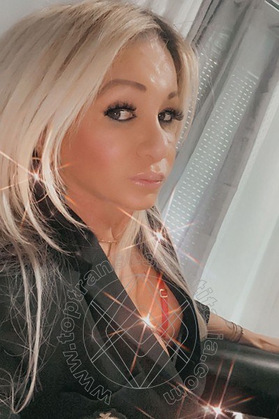 Foto selfie 399 di Pamy La Diva Stellare transexescort Losanna