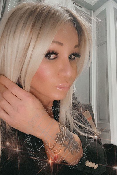 Foto selfie 398 di Pamy La Diva Stellare transexescort Losanna