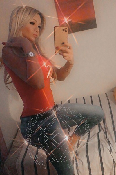 Foto selfie 379 di Pamy La Diva Stellare transexescort Losanna