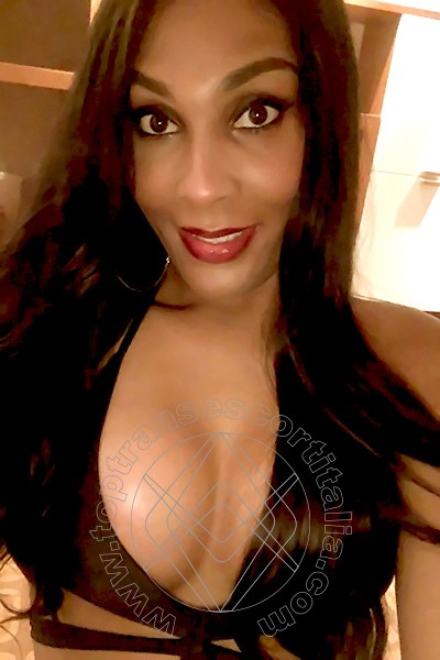Foto selfie 25 di Thalita Top Xxxl transexescort Verbania