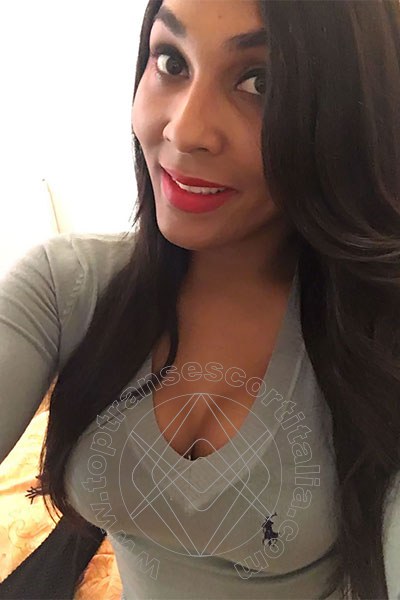 Foto selfie 18 di Thalita Top Xxxl transexescort Torino