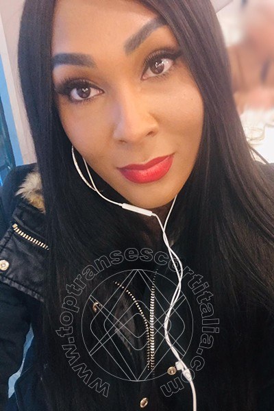 Foto selfie 8 di Thalita Top Xxxl transexescort Torino