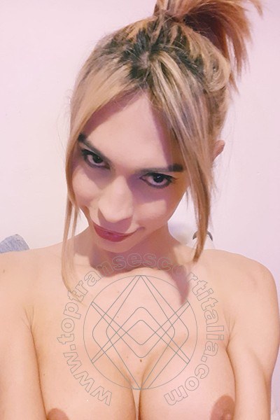 Foto selfie 37 di Amanda Sanchez transexescort Asti
