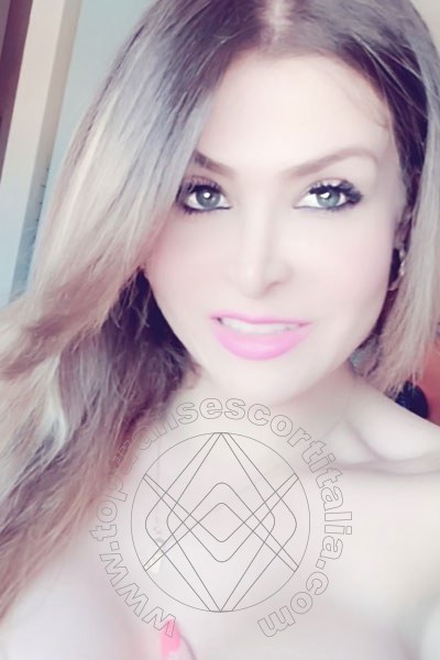 Foto selfie 85 di Isabella Santos transexescort Reggio Calabria