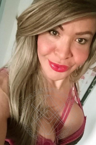 Foto selfie 131 di Tainá Oliveira transexescort Prato