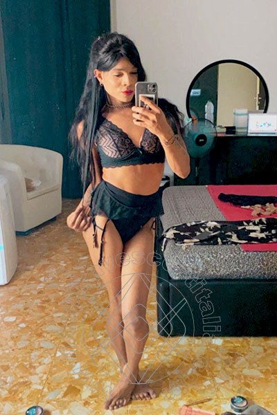 Foto selfie 13 di Izzabella transexescort Civitanova Marche