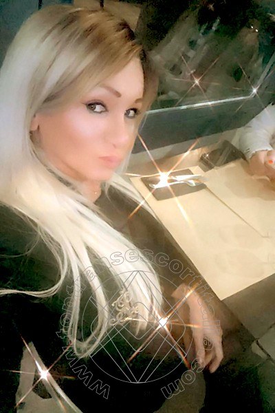 Foto selfie 326 di Pamy La Diva Stellare transexescort Losanna