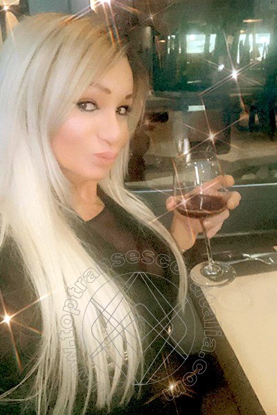Foto selfie 316 di Pamy La Diva Stellare transexescort Losanna
