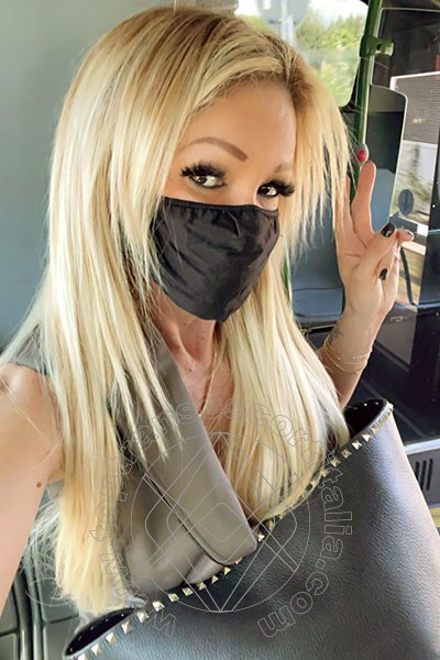 Foto selfie 234 di Pamy La Diva Stellare transexescort Losanna