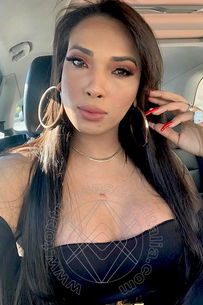Foto selfie 36 di Arianna Ferrari Pornostar transexescort Napoli