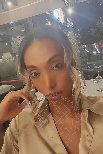 Foto selfie 24 di Naomi Closed transexescort Milano