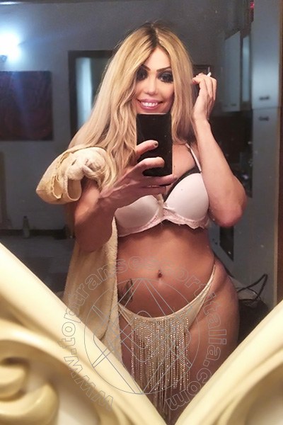 Foto selfie 4 di Barbie Bionda transexescort Villa Rosa