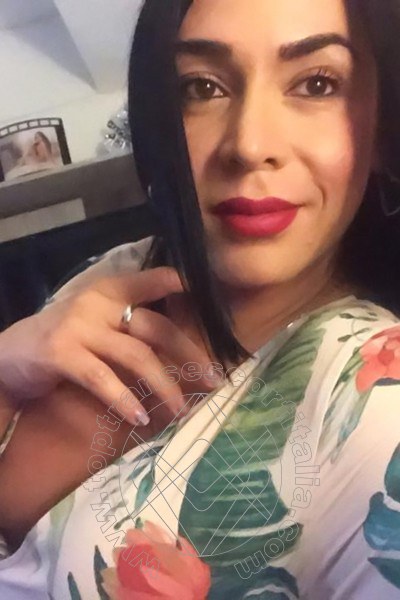 Foto selfie 50 di Gina Latina transexescort Brescia