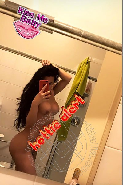 Foto selfie 56 di Gina Latina transexescort Brescia