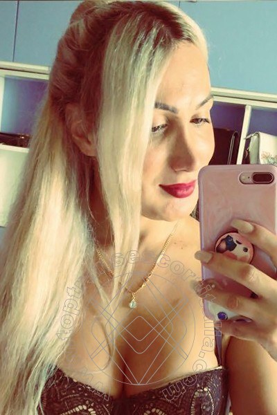 Foto selfie 81 di Raphaela Martins Pornostar transexescort Napoli