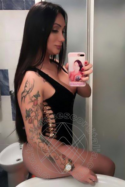 Foto selfie 39 di Raphaela Martins Pornostar transexescort Napoli