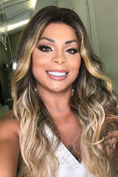 Foto selfie 33 di Thayla Santos Pornostar transexescort Milano