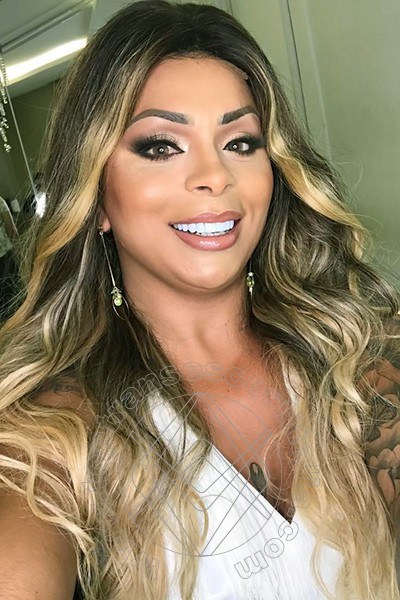 Foto selfie 32 di Thayla Santos Pornostar transexescort Milano
