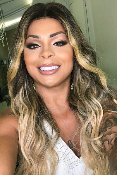 Foto selfie 31 di Thayla Santos Pornostar transexescort Milano