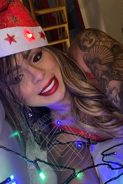 Foto selfie 18 di Thayla Santos Pornostar transexescort Milano