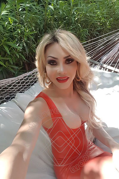 Foto selfie 16 di Chrystal Medeiros Pornostar transexescort Civitanova Marche