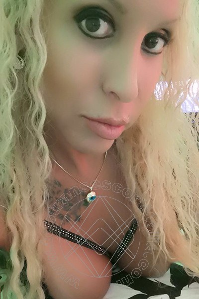 Foto selfie 29 di Barby Piel Morena Latina transexescort Hannover