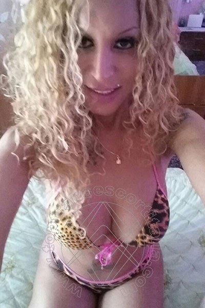 Foto selfie 37 di Barby Piel Morena Latina transexescort Hannover