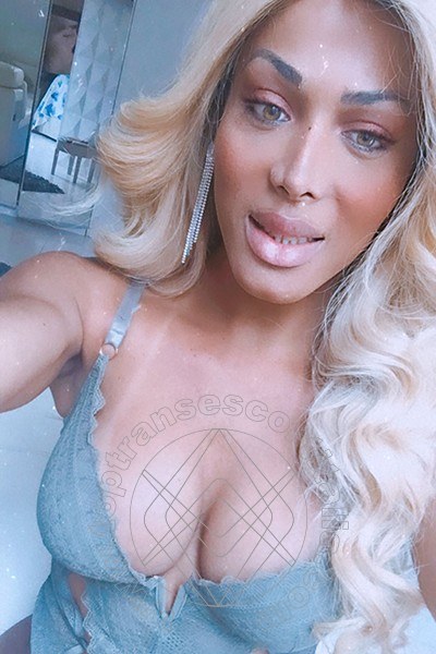 Foto selfie 16 di Camilla Brazil transexescort Roma