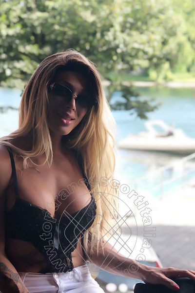 Foto selfie 21 di Camilla Brazil transexescort Roma