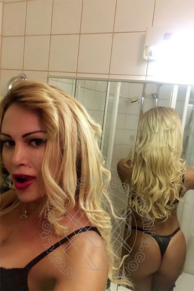 Foto selfie 4 di Victoria Markez transexescort Cervia