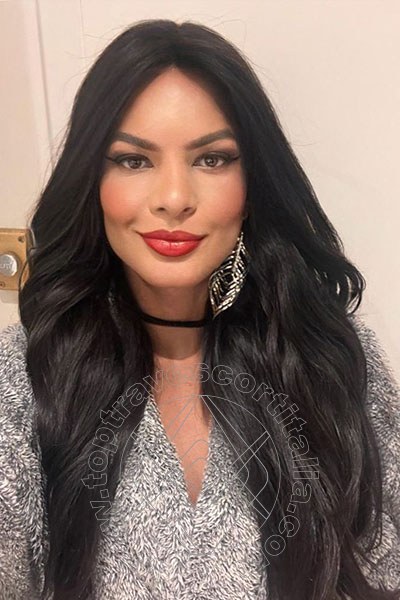 Foto selfie 1 di Sabrina Morais Xxxl transexescort Milano