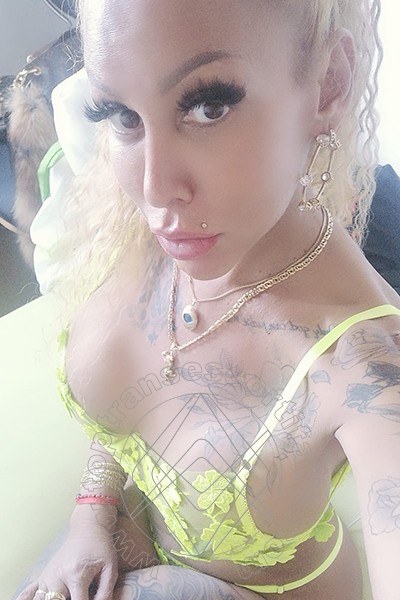 Foto selfie di Barby Piel Morena Latina transexescort Hannover