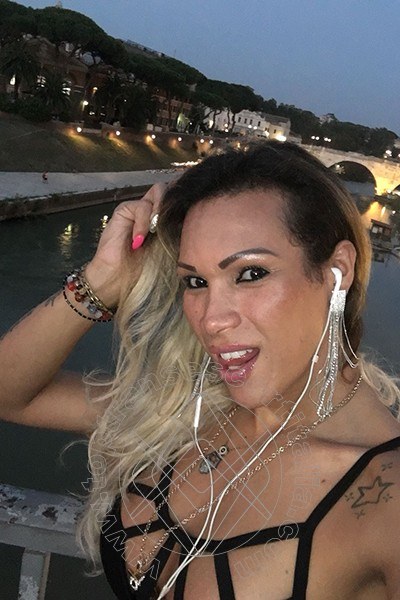 Foto selfie 59 di Jhoany Wilker Pornostar transexescort Napoli